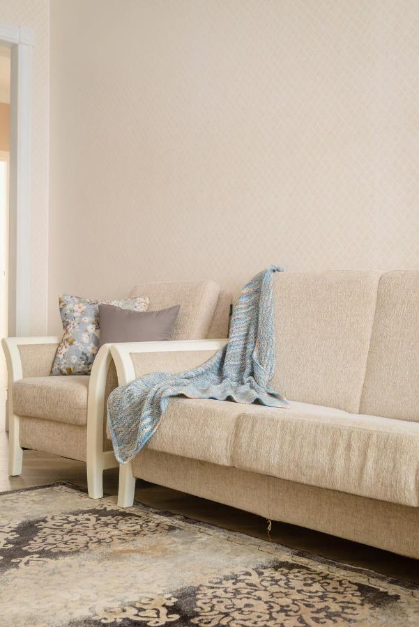 Apartment дома - на 6 человек Almaty