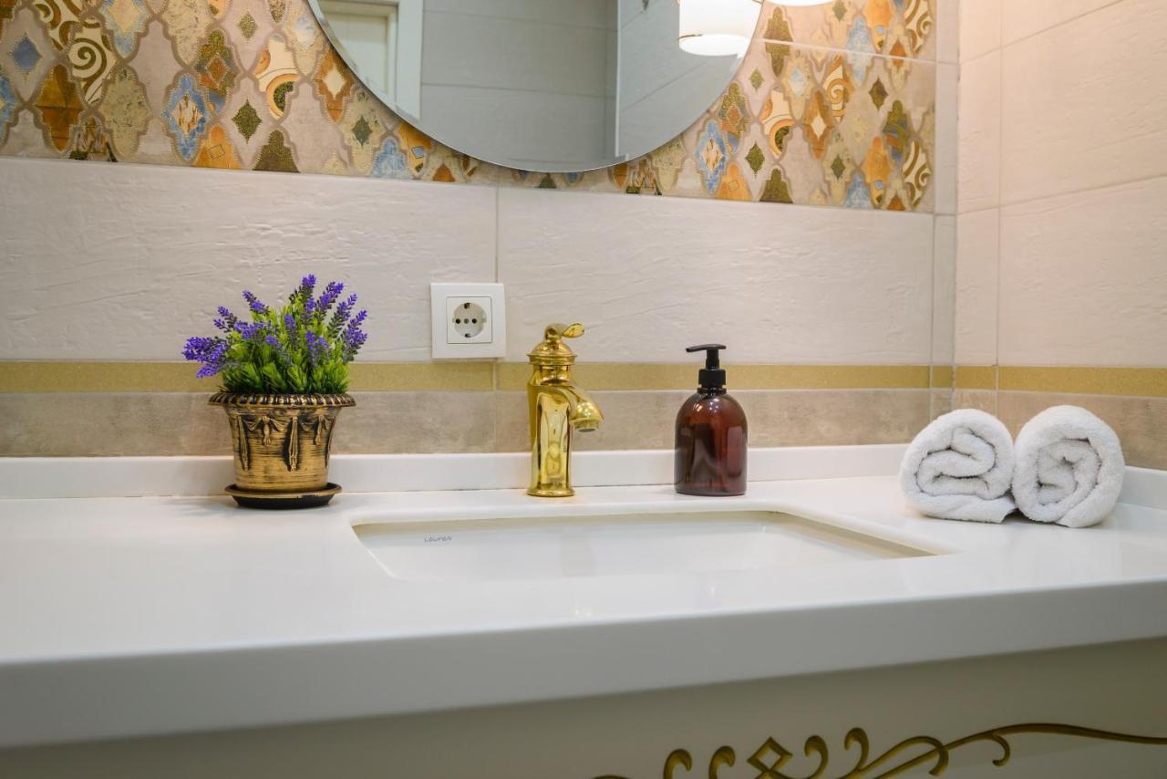 дома - на 6 человек Apartment Almaty